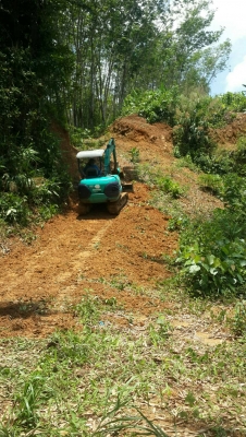 รถขุด KOMATSU PC35R-8 แถมฟรี บุ้งกี๋ของนอกแท้ให้อีก 1 ลูก.