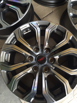 แม็กTOYOTA Fortuner TRD5 แท้ ราคา25000 แม็กTOYOTA Fortuner TRD5 แท้ ราคา25000