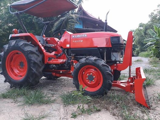 พร้อมใช้ แทรกเตอร์ L4508 ใบดันดิน