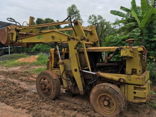 ขายรถตักใช้งานปกติเครื่องอีซูสุ6bb1ดี