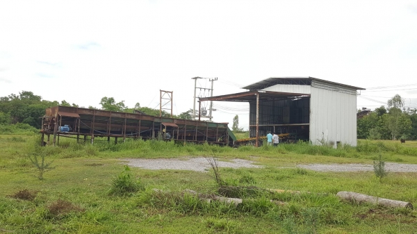 ขาย เครื่องสับไม้แบบปอกเปลือกก่อนสับครบชุด ใช้งานได้ดีทุกระบบ ราคาต่อรองได้ครับ