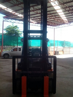 ขายTOYOTA-7FG35ขนาด3.5ตัน.เสาสูง5เมตร.เกียร์ออโต้สภาพสวยๆ450,000บาท