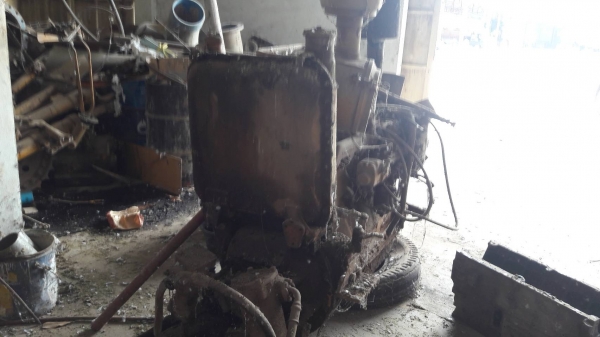 ขายตามสภาพ หรือไว้เป็นอะไหล่ แทรคเตอร์ CAT D5D เครื่อง 44V เกียร์ตัด ใบมีดสไลด์ ช่างรื้อไว้แล้วไม่มาซ่อมต่อ อุปกรณ์ครบ