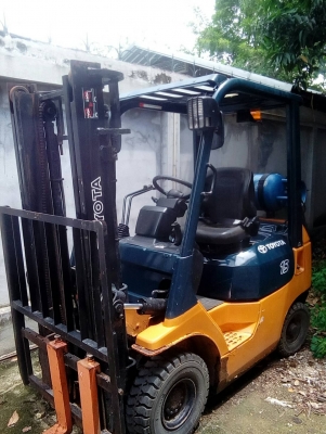 ขายTOYOTA-7FG15ขนาด1.5ตัน.เสาสูง3เมตร.เกียร์ธรรมดา.สภาพสวยๆ175,000บาท