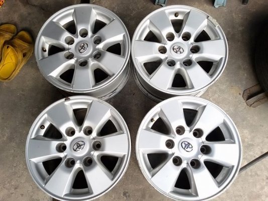 แม๊กขอบ15.toyota.พีรันเนอร์+น๊อต24ตัว ชุด4500บ. ไม่ซ่อมคตดุ้ง โทร.0879050181 ส่งได้ทั่วไทยครับ.