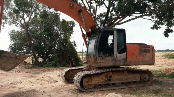 ขาย 1,490,000 บาท HITACHI ZX200-3G ทำงาน 8,900 ชม. เครื่องดี ปั้มแรง โช่หนา เอวแน่น เอกสารเล่มทะเบียน รถอยู่ ศรีสะเกษ โทร&ไอดีไลน์ 0610710295 ขาย 1,490,000 บาท HITACHI ZX200-3G ทำงาน 8,900 ชม. เครื่องดี ปั้มแรง โช่หนา เอวแน่น เอกสารเล่มทะเบียน รถอยู่ ศรีสะเกษ โทร&ไอดีไลน์ 0610710295