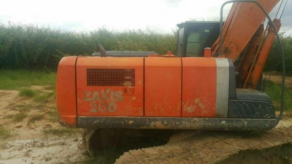 ขาย 1,490,000 บาท HITACHI ZX200-3G ทำงาน 8,900 ชม. เครื่องดี ปั้มแรง โช่หนา เอวแน่น เอกสารเล่มทะเบียน รถอยู่ ศรีสะเกษ โทร&ไอดีไลน์ 0610710295 ขาย 1,490,000 บาท HITACHI ZX200-3G ทำงาน 8,900 ชม. เครื่องดี ปั้มแรง โช่หนา เอวแน่น เอกสารเล่มทะเบียน รถอยู่ ศรีสะเกษ โทร&ไอดีไลน์ 0610710295