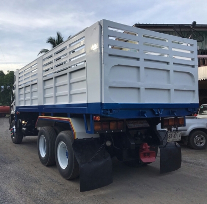 สิบล้อ อิซูชุ 270ยูโร 2.ปี48 ดั้ม.กะบะสวยๆ มีระบบลากจูง รถสภาพดีสวยพายในครบ พร้อมใช้งาน ทะเบียนพร้อมโอน