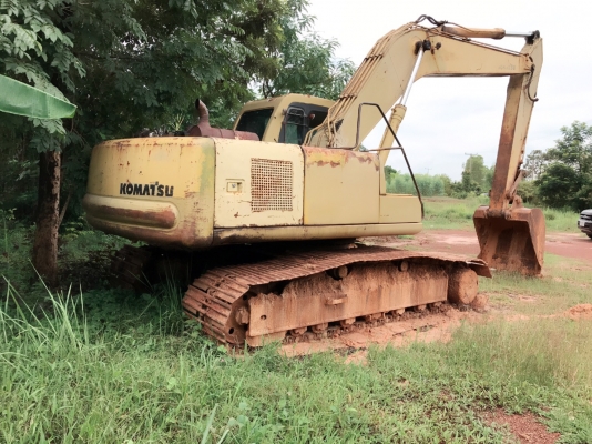 ขาย 695,000 บาท KOMATSU PC200-6 เครื่อง คามินท์ โช่หนา เอวแน่น ไฟฟ้าครบ แอร์เย็น เอกสารเล่มทะเบียนภาษีไม่ขาด  รถอยู่ จ.สกลนคร โทร&amp;ไอดีไลน์ 0610710295