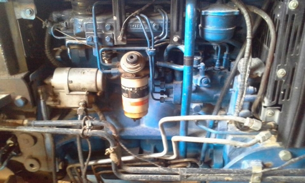 ขาย 535,000 บาท FORD 6640 (ใบมีดหน้า -หาง 3 และ 7 ) เครื่องดี เกียร์ทอล์คดี ยางสวย เอกสารเล่มทะเบียน  รถอยู่ จ.อุดรธานี โทร&amp;ไอดีไลน์ 0610710295