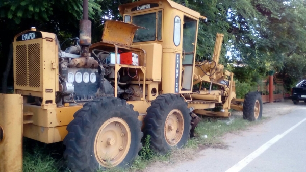 ขายรถเกรดแชมเปี้ยน  มีวีดีโอสนใจทักไลเลยครับเครื่องดี ปั้มแรง ขาย385,000 สนใจติดต่อ0895770265