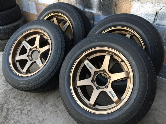 ล้อแม็ก TE 37 ขอบ18 หน้า 9.5-10.5 งาน YUSTA ของใหม่แกะกล่องรัดยางเปอร์เซ็นต์ 265 60 18 Bridgstone ครบชุด 4 วง 14500 ล้อแม็ก TE 37 ขอบ18 หน้า 9.5-10.5 งาน YUSTA ของใหม่แกะกล่องรัดยางเปอร์เซ็นต์ 265 60 18 Bridgstone ครบชุด 4 วง 14500