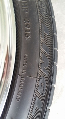 ขายล้อแม็กมือ2 weld 18&quot; พร้อมยางปี16 สนใจติดต่อร้าน ก.เจริญการยางครับ 081-3747940