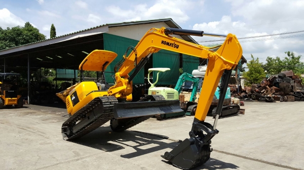 ขาย รถขุด KOMATSU รุ่น PC45R-8- มือสองญี่ปุ่น แทรกเหล็ก สลักบูท เอวแน่น 100\% ปั้มนิ้ว คอนโทรลสั้น ทำงานไว แรงดีทุกระบบ มือถือ/LINE ID: 0818753444