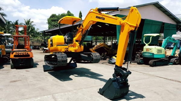 ขาย รถขุด KOMATSU รุ่น PC45R-8- มือสองญี่ปุ่น แทรกเหล็ก สลักบูท เอวแน่น 100\% ปั้มนิ้ว คอนโทรลสั้น ทำงานไว แรงดีทุกระบบ มือถือ/LINE ID: 0818753444