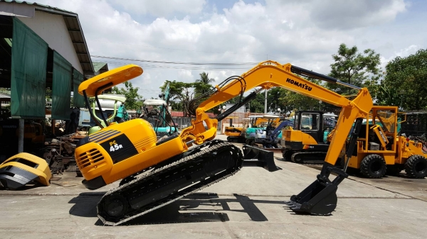 ขาย รถขุด KOMATSU รุ่น PC45R-8- มือสองญี่ปุ่น แทรกเหล็ก สลักบูท เอวแน่น 100\% ปั้มนิ้ว คอนโทรลสั้น ทำงานไว แรงดีทุกระบบ มือถือ/LINE ID: 0818753444