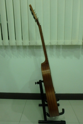 กีต้าร์โปร่งบาง DreamMaker รุ่น DM-100 หน้าไม้ขัดด้าน ข้างหลังไม้มะฮอกกานี มือสอง สภาพใหม่ สวยมาก มีกระเป๋า