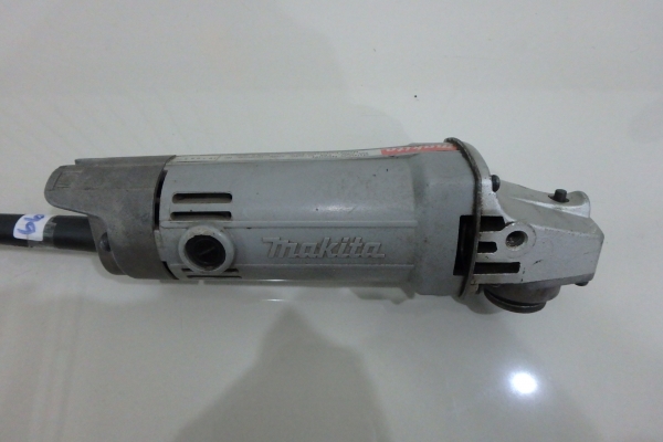 เครื่องเจียร 4 นิ้ว Makita N9500N ญี่ปุ่น ตูดเหล็ก ของแท้ สภาพใหม่ เครื่องเจียร 4 นิ้ว Makita N9500N ญี่ปุ่น ตูดเหล็ก ของแท้ สภาพใหม่