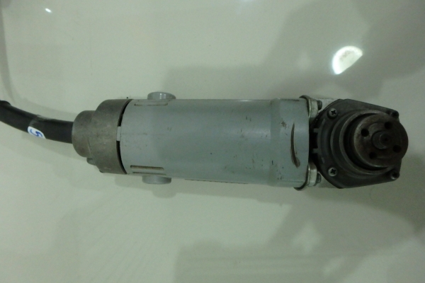 เครื่องเจียร 4 นิ้ว Makita N9500N ญี่ปุ่น ตูดเหล็ก ของแท้ สภาพใหม่ เครื่องเจียร 4 นิ้ว Makita N9500N ญี่ปุ่น ตูดเหล็ก ของแท้ สภาพใหม่
