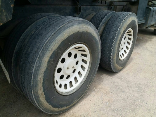 รถอีซุซุ 10 ล้อดั้ม FXZ 320 แรงม้า ปี 49. , ( ขาย แม่ อย่างเดียว. ) สนใจติดต่อ 081 - 6079515