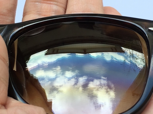 Ray Ban wayfarer ลายกระเลนส์ไล่สี 54มม. Ray Ban wayfarer ลายกระเลนส์ไล่สี 54มม.