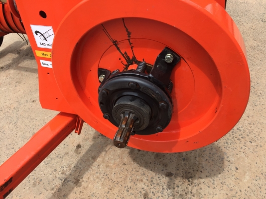 เครื่องอัดฟาง K1600S สภาพ 90\% (no.19)