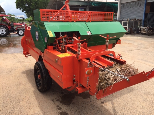 เครื่องอัดฟาง K1600S สภาพ 90\% (no.19)