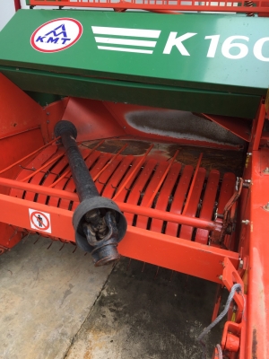 เครื่องอัดฟาง K1600S สภาพ 85\% (no.20)