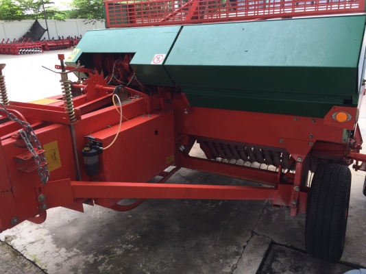 เครื่องอัดฟาง K1600S สภาพ 85\% (no.20)