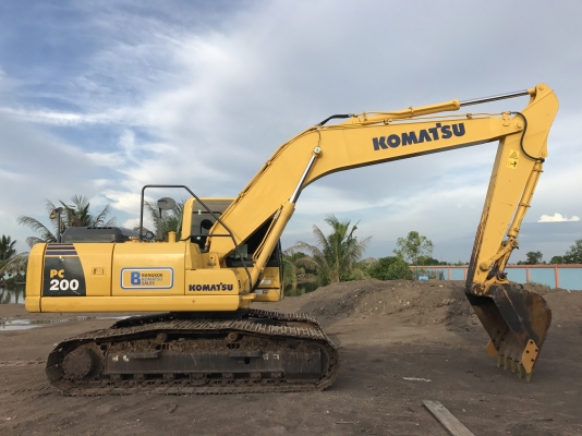 ขาย KOMATSU PC200-8MO สวยๆ พร้อมใช้งาน สีเดิมทั้งคัน 6000 ชั่วโมง ชมรถที่หน้างานได้ทุกวัน สนใจติดต่อโดยตรง 081-4283210