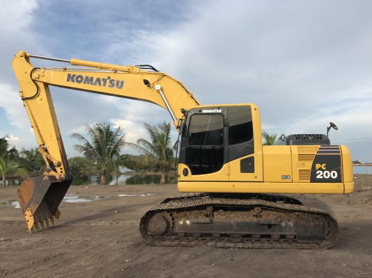 ขาย KOMATSU PC200-8MO สวยๆ พร้อมใช้งาน สีเดิมทั้งคัน 6000 ชั่วโมง ชมรถที่หน้างานได้ทุกวัน สนใจติดต่อโดยตรง 081-4283210