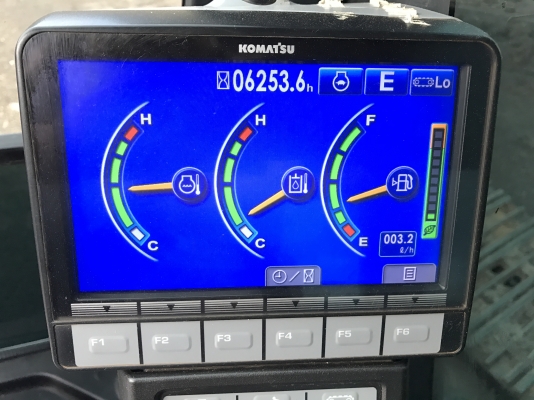 ขาย KOMATSU PC200-8MO สวยๆ พร้อมใช้งาน สีเดิมทั้งคัน 6000 ชั่วโมง ชมรถที่หน้างานได้ทุกวัน สนใจติดต่อโดยตรง 081-4283210