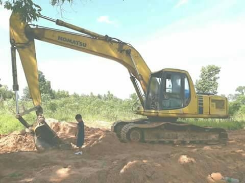 Komatsu Pc200-6 รถขายตามสภาพ เอกสารเล่มทะเบียน