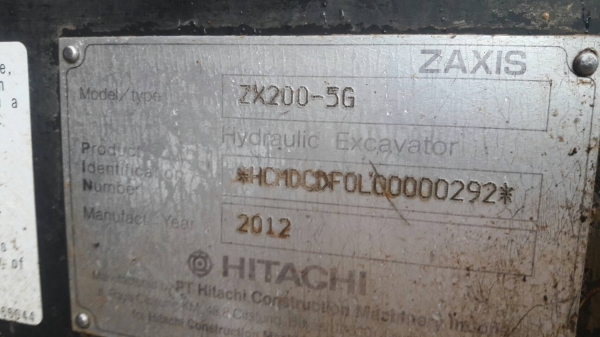 ขายด่วน HITASHI ZX200-5G สภาพพร้อมใช้งาน เครื่องปั้มดี เอวแน่น โซ่ติดบาง ไฟฟ้าอยู่ครบ  เอกสารใบอินวอยซ์ สนใจสอบถาม 093-0764943  088-3223272