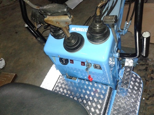 ขาย รถขุดเล็ก KOBELCO SK OO7