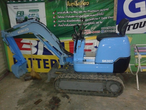 ขาย รถขุดเล็ก KOBELCO SK OO7