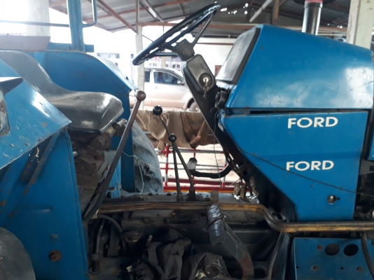 รถไถ่ฟอร์ด 6640 2 เพลา ผานหลัง cmt ติดต่อ 0817913957 รถไถ่ฟอร์ด 6640 2 เพลา ผานหลัง cmt ติดต่อ 0817913957