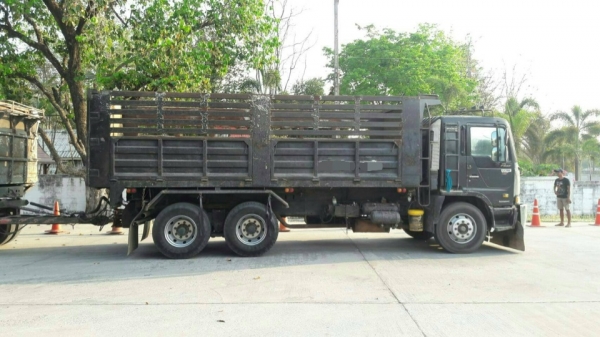 ขาย HINO โปรเฟีย เครื่อง P11 335 แรง พ่วงแม่ลูกกระบะเหล็กดั๊ม รถปี 49 ขาย HINO โปรเฟีย เครื่อง P11 335 แรง พ่วงแม่ลูกกระบะเหล็กดั๊ม รถปี 49