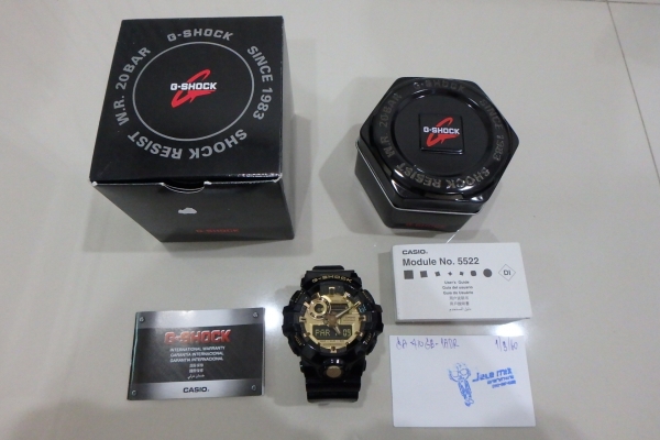 CASIO G-shock รุ่น GA-710GB สีดำเงาทอง ของแท้ สภาพใหม่ ยกกล่อง ส่งฟรี