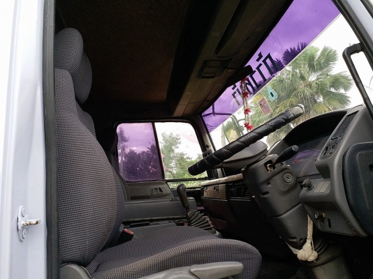 ขาย6ล้อยาว7.20เมตร HINO FF1J 210ปี40 แชชซีสวยทะเบียนครบ เครื่องJOทรู ยางดี
