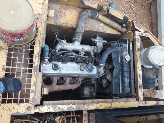 ขายด่วนรถแบคโฮCATE70Bเอกสารใบอินวอยรถใช้งานอยู่ทุกวัน