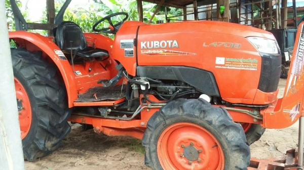 ขายรถไถคูโบต้า L3608ทำงานพัน ชม.อุปกรณ์ใบดันหน้าผาน6ทะเบียนครบ