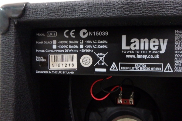 ตู้แอมป์กีต้าร์ ยี่ห้อ Laney รุ่น LX-12 มือสอง สภาพใหม่