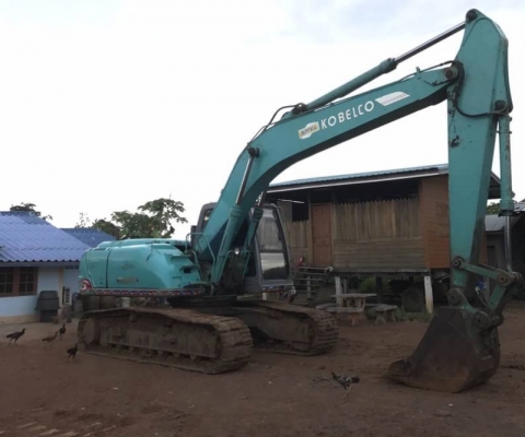 ขาย 725,000 บาท KOBELCO SK 200 MARK 5 Super เก๋งเหลียม เก่านอก 2 ปีเครื่องดี ปั้มแรง โช่หนา  เอวแน่น ไฟฟ้าครบ  แอร์เย็น หนาวเอกสารสัญญาซื้อขาย. รถสวยพร้อมใช้  รถอยู่ นครปฐม โทร&amp;ไอดีไลน์ 0610710295