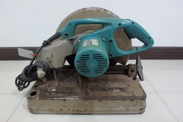 เครื่องตัดเหล็กไฟเบอร์ 14 นิ้ว MAKITA 2414NB ของแท้ สภาพดี พร้อมใช้งาน