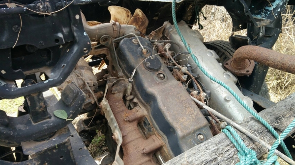 ขายISUZU NKR เล่มพร้อมชุดชุดโอน อะไหล่ตัวหลักที่จะให้รถวิ่งได้ ขาดเกียร์และกระปุกพวงมาลัย รถอยู่ขอนแ