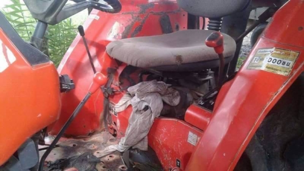 ขาย 195,000 บาท KUBOTA L4508 ปี 52 เครื่องดี เกียร์ดี ยางสวย (ใบมีดดันหน้า -หาง 5 หาง3 โลต้าลี่ ) เอกสารเล่มทะเบียน รถอยู่ จ.อุบล โทร 0610710295 ขาย 195,000 บาท KUBOTA L4508 ปี 52 เครื่องดี เกียร์ดี ยางสวย (ใบมีดดันหน้า -หาง 5 หาง3 โลต้าลี่ ) เอกสารเล่มทะเบียน รถอยู่ จ.อุบล โทร 0610710295