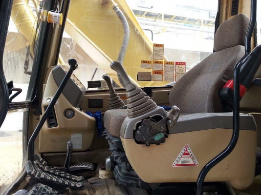 ขายรถแบคโฮ CAT 322B สภาพพร้อมใช้งาน ราคา1,500,000 สนใจโทร 090-8588220  093-3258446 www.narong2truck.com www.truck.in.th/498 https://www.facebook.com/narong2truck/ ID: narong498 ID: 09332584461 เพจ Facebook ณรงค์ ซื้อขายรถมือสอง กลุ่ม Facebook ณรงค์ ซื้อขา