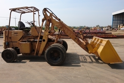 ขายรถตักล้อยาง KOMATSU SD23-2 (สภาพดี) ขายรถตักล้อยาง KOMATSU SD23-2 (สภาพดี)