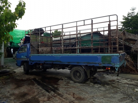 ISUZU รุ่น NPR 57 P 4 สูบ 100 แรง  กระบะยาว 5.00 เมตร กว้าง 2.10 เมตร พวงมาลัยพาวเว่อร์